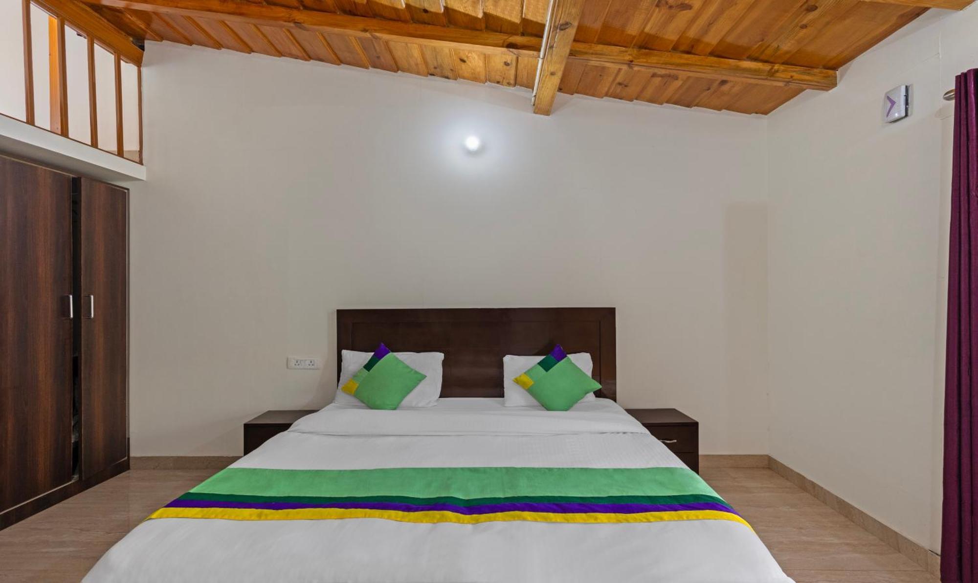Treebo Olive Lake View Inn June Estate Бхимтал Экстерьер фото