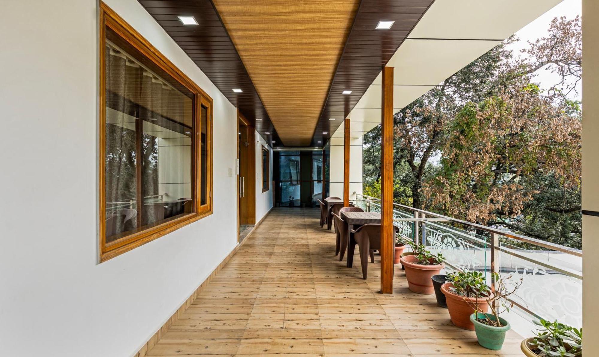 Treebo Olive Lake View Inn June Estate Бхимтал Экстерьер фото